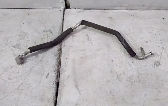 Lexus CT 200H Air conditioning (A/C) pipe/hose