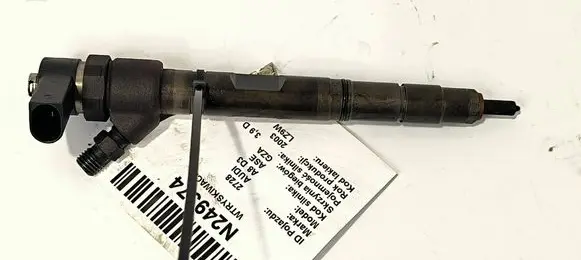 Audi A8 S8 D3 4E Fuel injector 057130277M