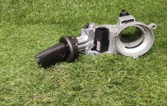 Opel Corsa D Ignition lock 56155E