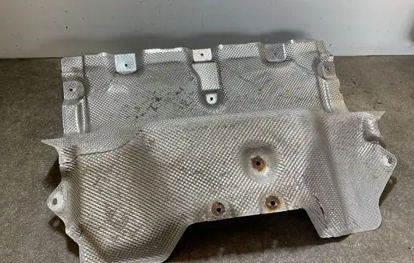 BMW 3 G20 G21 Heat shield in engine bay 7447157 14877811