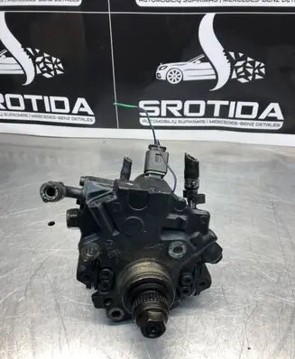 Mercedes-Benz C W204 Fuel injection high pressure pump A6510700701 28252614 0326254FDE