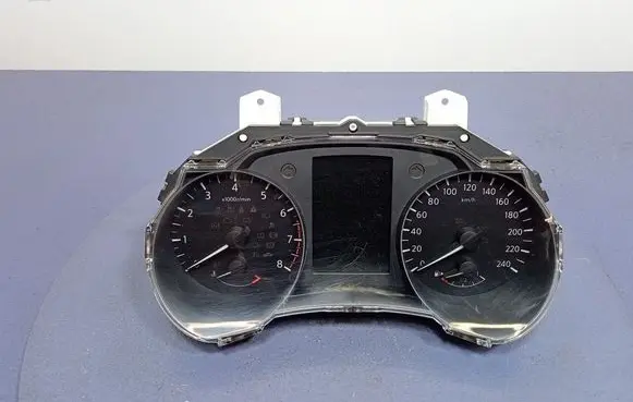 Nissan Pulsar Speedometer (instrument cluster) 
