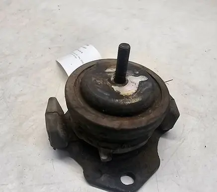 Engine mount bracket