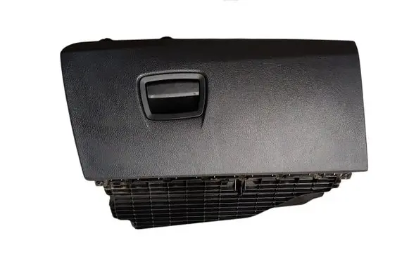 Glove box