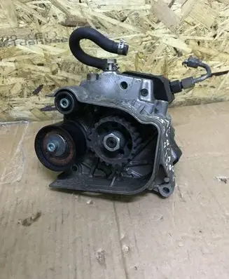 Audi A8 S8 D3 4E Fuel injection high pressure pump 0445010082