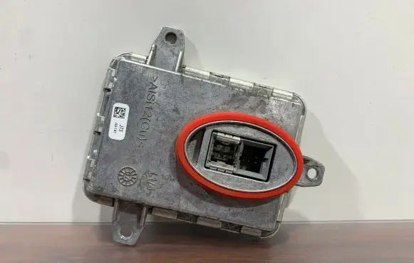 Alfa Romeo Stelvio Headlight ballast module Xenon 130732932015 10EEG141015