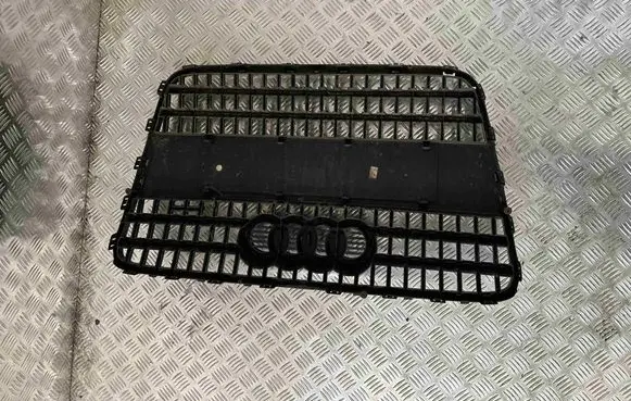 Audi Q7 4L Front bumper upper radiator grill 4L0853651L