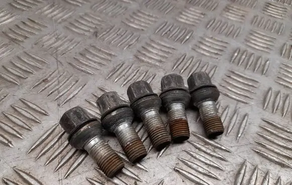 Audi A8 S8 D4 4H Nuts/bolts 