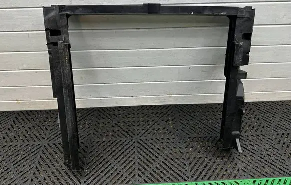 BMW X5 F15 Radiator trim 8570841
