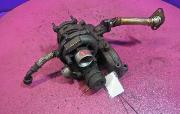 Volkswagen Polo Turbo 045145701