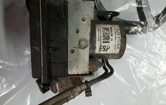 Alfa Romeo GT ABS Pump 51753653