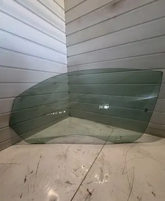 Ford Mustang V Front door window/glass (coupe) 