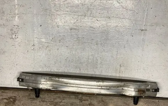 Audi A4 S4 B7 8E 8H Front bumper cross member