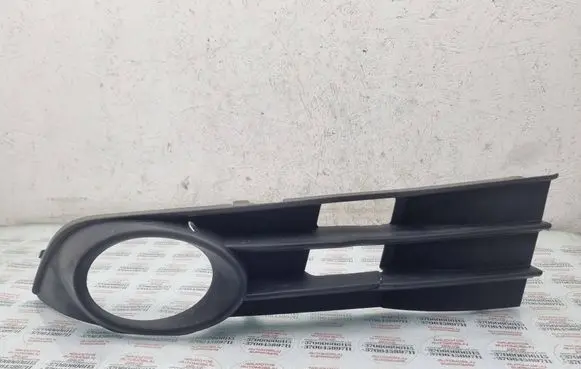 Volkswagen Touran I Front fog light trim/grill 1T0853665K