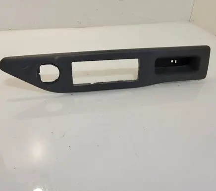 Dodge Caliber Front door window switch trim L0047852