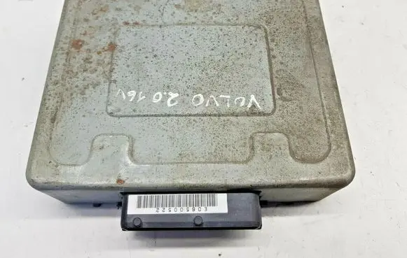 Volvo S40, V40 Engine control unit/module P30813727 nr1321