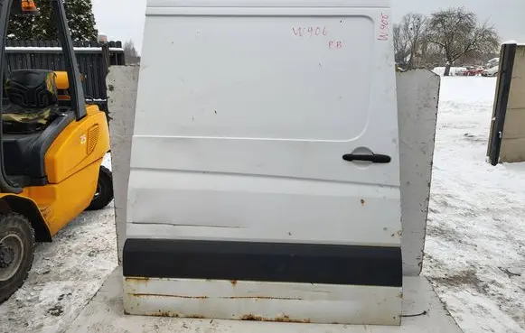 Mercedes-Benz Sprinter W906 Side sliding door 