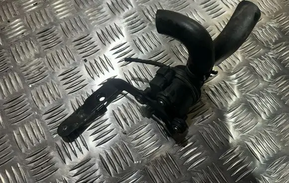 Volkswagen Tiguan Electric auxiliary coolant/water pump 5N0965561A