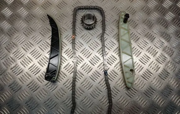 Opel Antara Slide rail for timing chain 