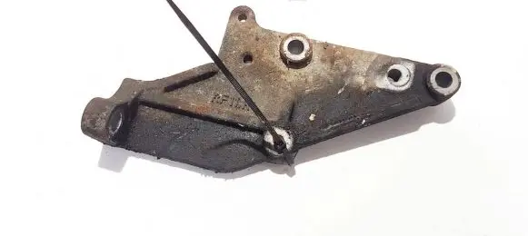 Mazda 626 Engine mounting bracket rf11r rf11.r