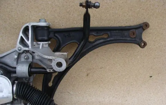 Volkswagen Golf V Front control arm
