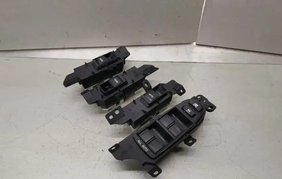 Lexus GS 300 350 430 450H Electric window control switch 7423330120 8404030140 8403030110