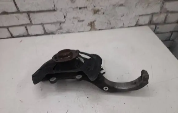 BMW X5 E70 Front wheel hub 6773783 16193510