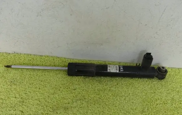 Audi RSQ3 Rear shock absorber/damper 5qf512009q