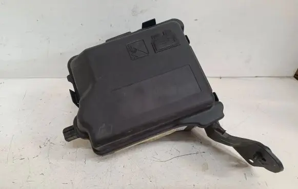 Peugeot 208 Fuse box set 9671941780