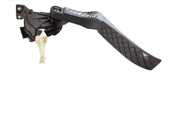 Volkswagen Touareg I Accelerator throttle pedal 7L6723507A 6PV007770