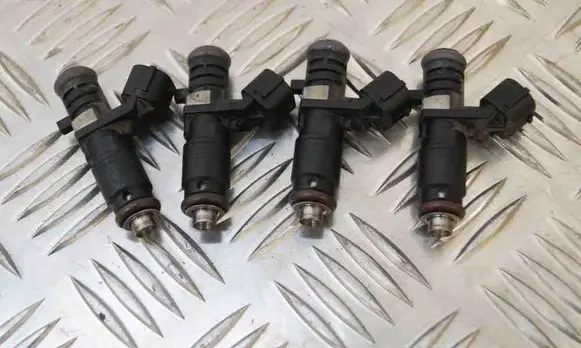 Fuel injectors set