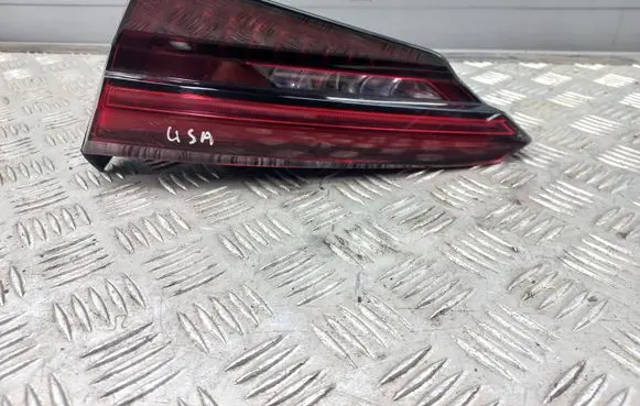 Audi A5 Tailgate rear/tail lights 8W6945094F 8W6945094