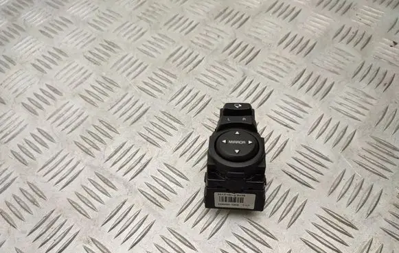 KIA Stonic Wing mirror switch 4D64801000