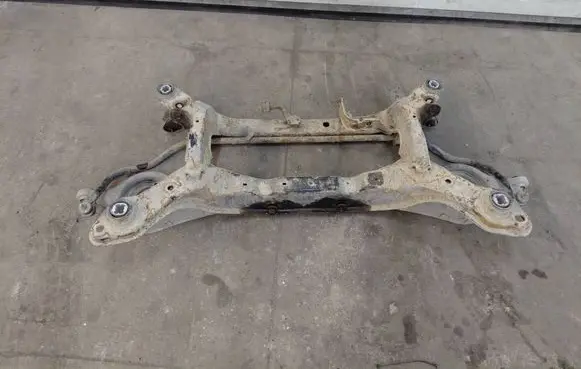 Volvo V70 Rear subframe 