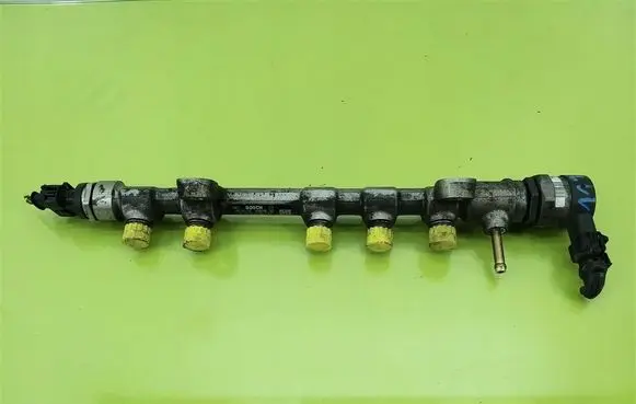 Toyota Yaris Fuel main line pipe 2381033030