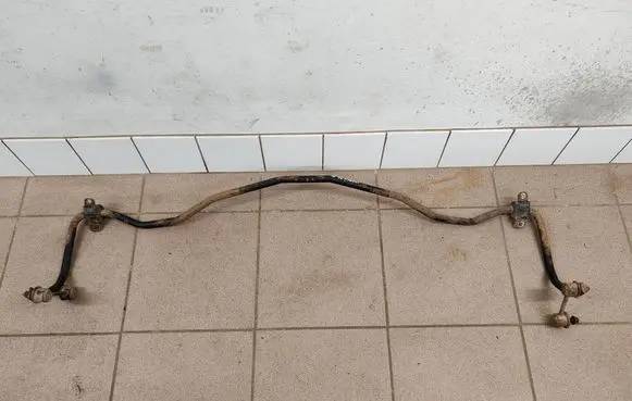 Subaru Legacy Rear anti-roll bar/sway bar 