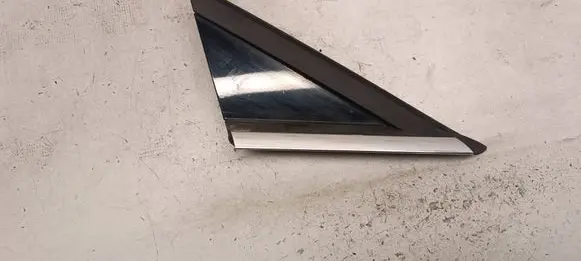 Peugeot 5008 Front door glass trim molding 96859482XT 96859484XY