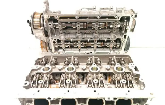 Volkswagen T-Roc Engine head 05E103404F 04E103308F