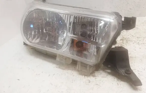 Toyota Hilux (AN120, AN130) Headlight/headlamp