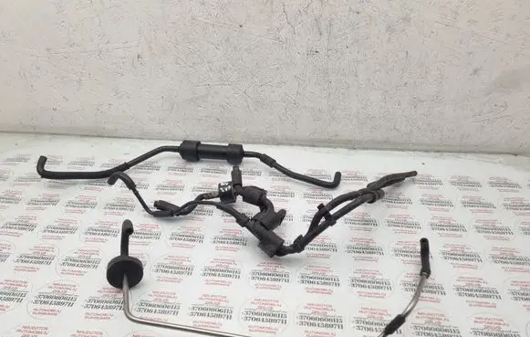 Volkswagen PASSAT B6 Vacuum line/pipe/hose 03G129808C