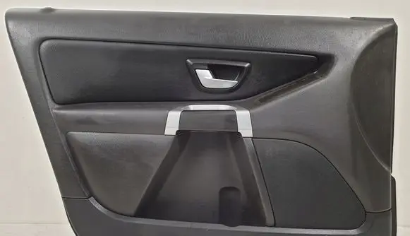 Volvo XC90 Front door card panel trim