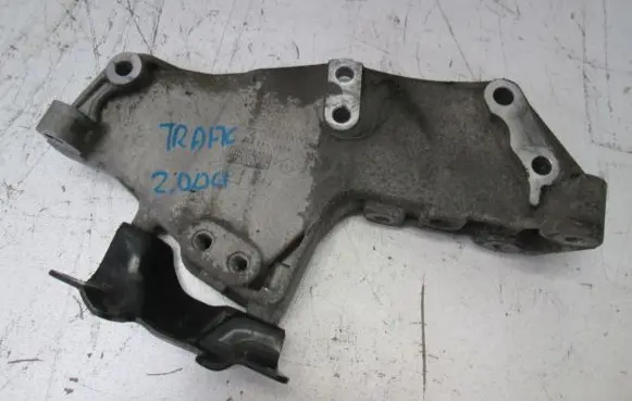 Opel Vivaro Other engine bay part