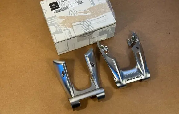 Mercedes-Benz GLE W167 Steering wheel trim A0004641900