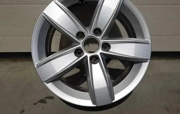 Volkswagen Beetle A5 R16 alloy rim 5C0071496