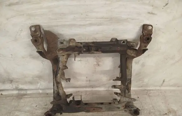 Mercedes-Benz R W251 Front subframe A2513300058 33733R280