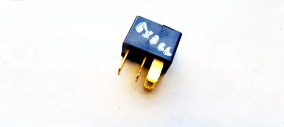 Mitsubishi Pajero Other relay 8627A030 ACVN51212