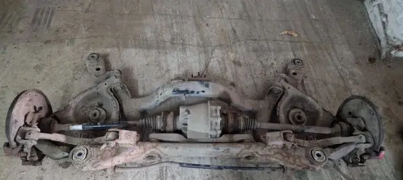 Audi A6 S6 C6 4F Rear axle beam with reductor 