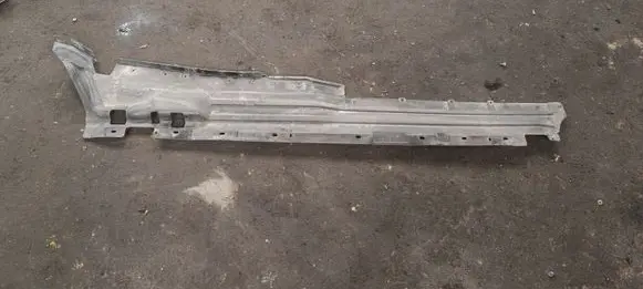 BMW X5 E53 Center/middle under tray cover 51718402437