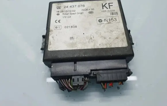 Opel Zafira A Comfort/convenience module 24437076 F005V00155