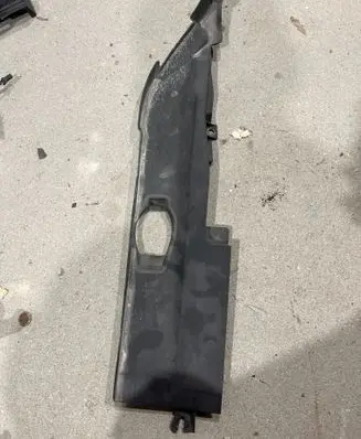 Audi A8 S8 D4 4H Fender end trim 4H0819336